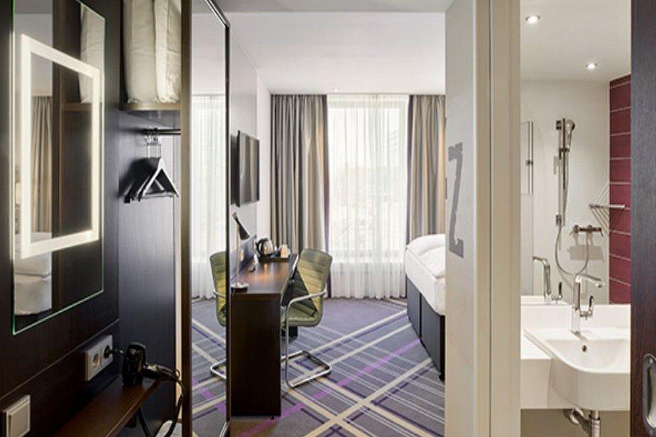 Premier Inn Muenchen Airport Sued Халбергмос Екстериор снимка