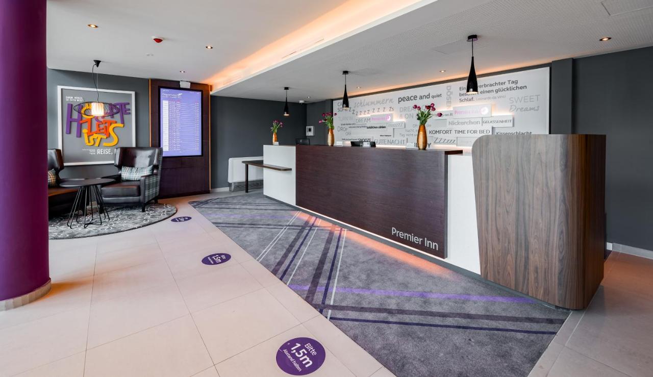 Premier Inn Muenchen Airport Sued Халбергмос Екстериор снимка
