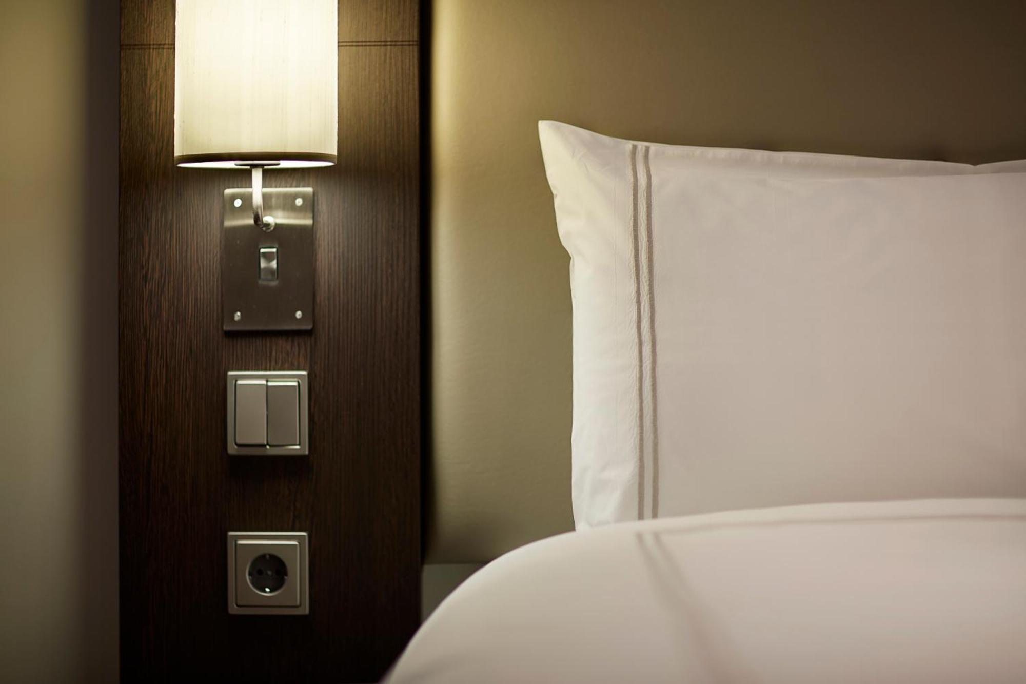 Premier Inn Muenchen Airport Sued Халбергмос Екстериор снимка