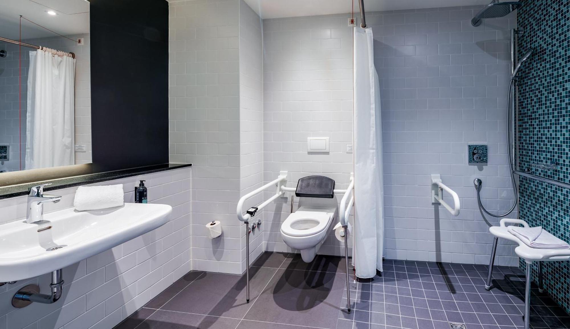 Premier Inn Muenchen Airport Sued Халбергмос Екстериор снимка